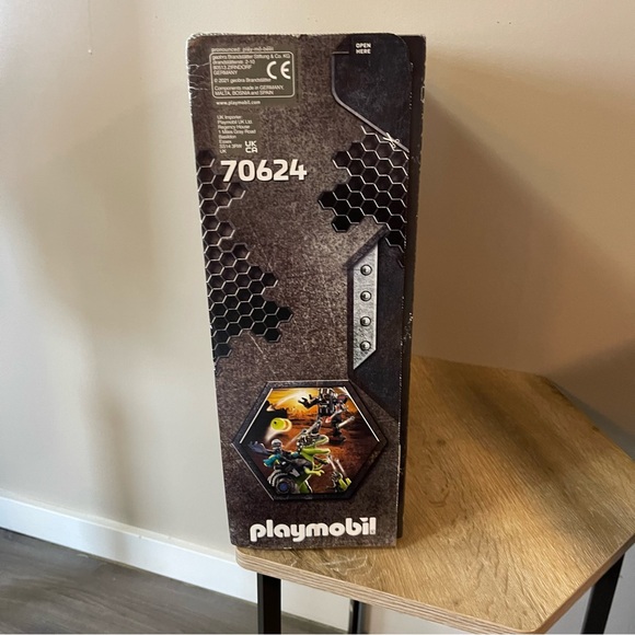 PLAYMOBIL NEW IN BOX 70624 Dino Rise T-Rex Battle of the Giants - Picture 9 of 9